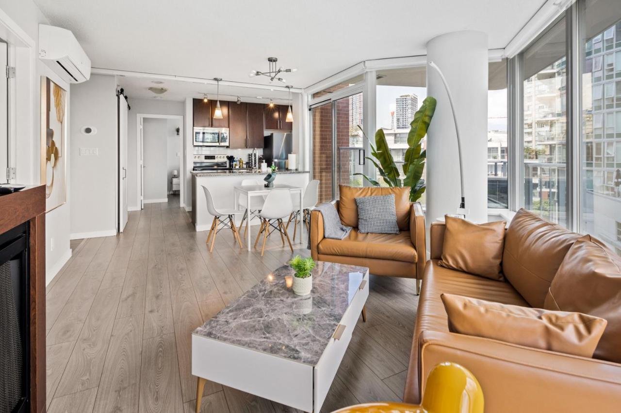 Gardenview Modern Condo With Parking, Gym, Pool, Ac Vancouver Exterior photo